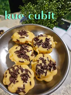 kue cubitku