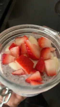 Chia Pudding prep