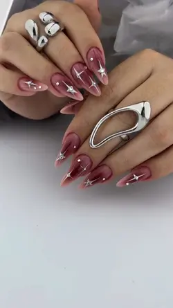 NAILS 4 CLIP VIRAL