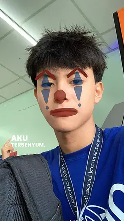 efek badut.