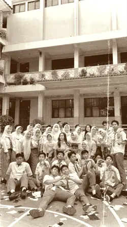 90's vibes sekolah