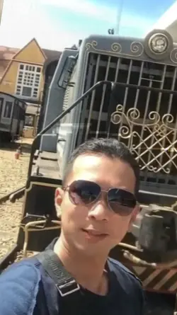 Ga Tàu Cổ Kính 