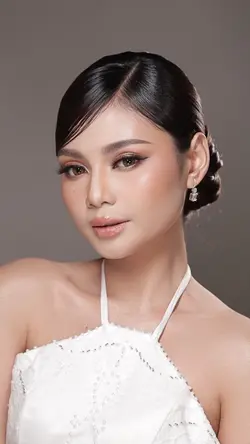 Tyasiqbal Makeup