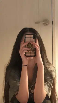 Girl in the mirror
