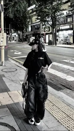 A gangsters wife