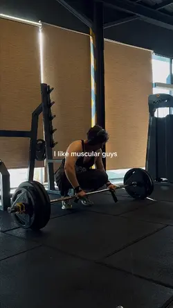 I like muscular guys