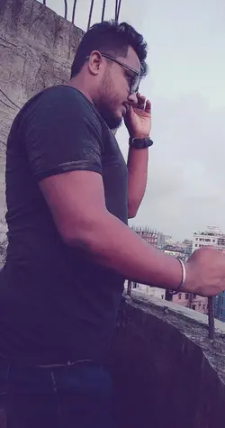 কেউ ভালোবাসেনি