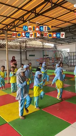 Melatih Motorik