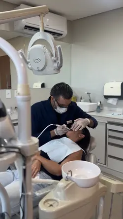 DENTISTA