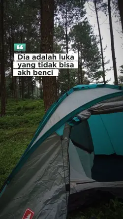 Dia adalah luka