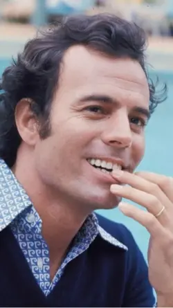 Júlio Iglesias 