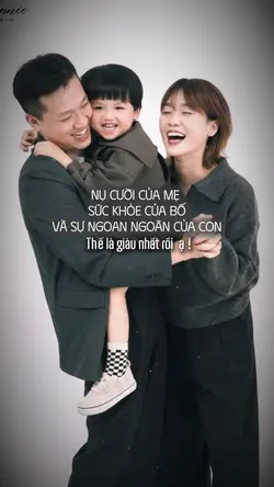 Mẫu 6 ảnh gia đình 