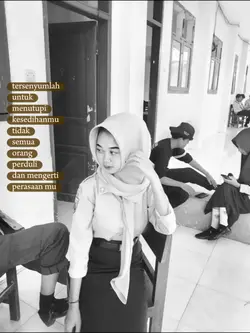 menutupi kesedihan 