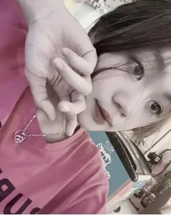 Mẫu 1 ảnh hot