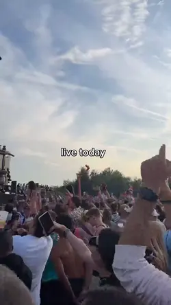 TOMORROWLAND ✨