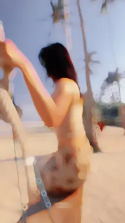 BEACH SLOWMO