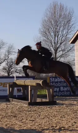 Harlow jump slomo