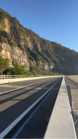 Sea Cliff bridge 