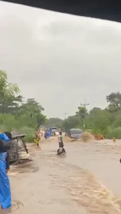 Banjir ton