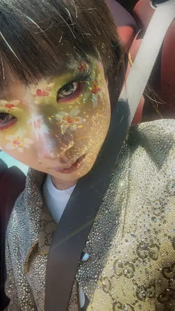 mask girl