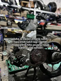 ngeliat motor rusak