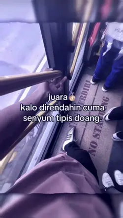 SENYUMIN AJA