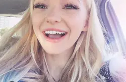 Dove Cameron 