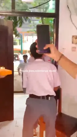 tujuh belas