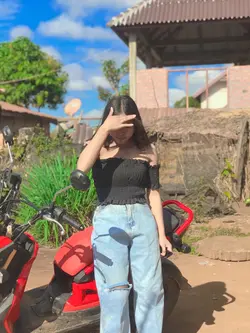 ຝາກຮູບຢູ່ຊ່ອງນຳໄດ້ເດີ