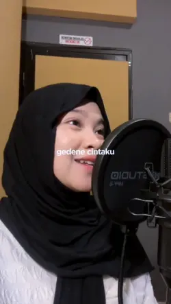 gedene cinta ku luar