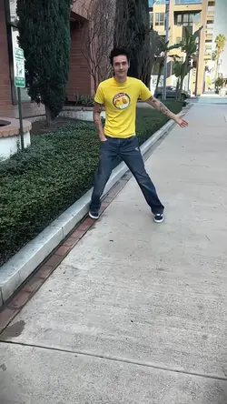 dia lebih cantik…