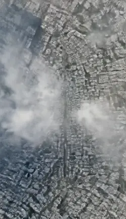 Zoom Earth Out