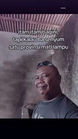 SENYUM PALING MANIS