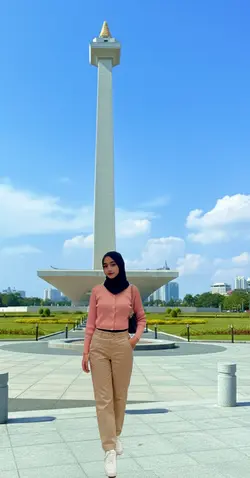 edit foto monas