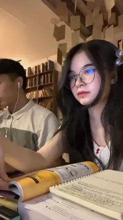 1 video tua nhanh