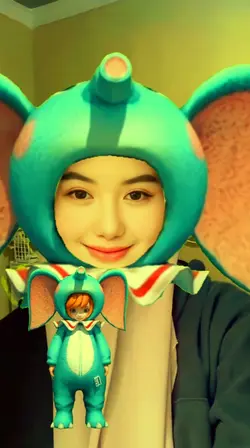 Topeng bisa digeser
