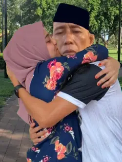BERPELUKAN