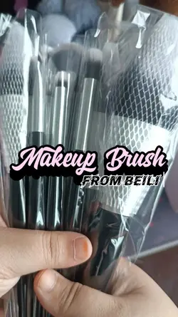 makeup brush