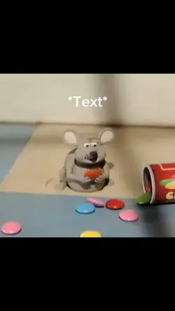 Mouse eating M&M‘s