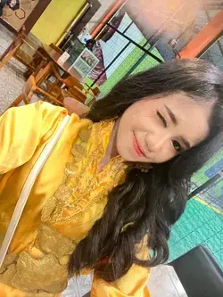 baju adat tren