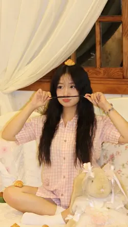 2pics QT30505091826