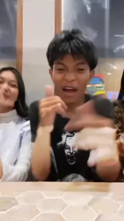 VELOCITY BUNGKUSS