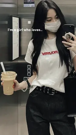 i'm a girl who loves