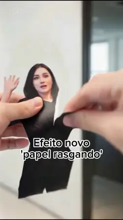 Papel rasgando