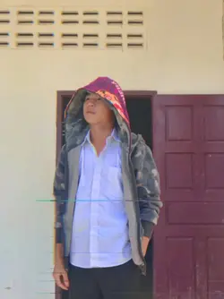 ແມ່ຄ້າຂໍເສັ້ນບາງໆເດີ