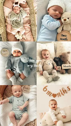 Monthly baby moments
