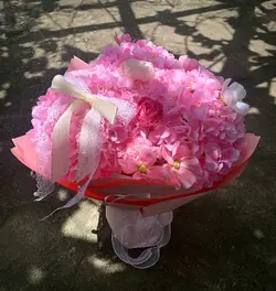 Giả dối..
