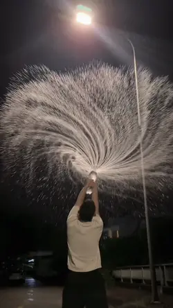 Slow phun nước 