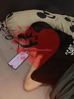kau membunuhku dgn