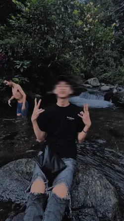 Efek blur wajah